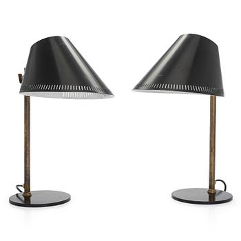 Paavo Tynell,  Two 1960s '9227' table lamps for Idman, Finland.