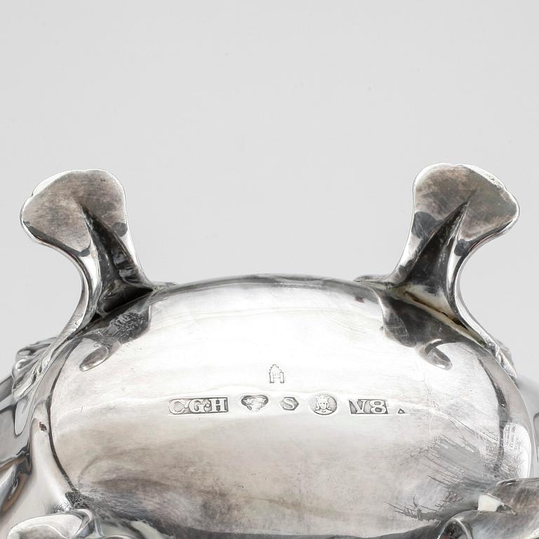 KAFFEKANNA samt SOCKERSKÅL, silver, GAB Stockholm 1947. Total vikt 1093 gr.