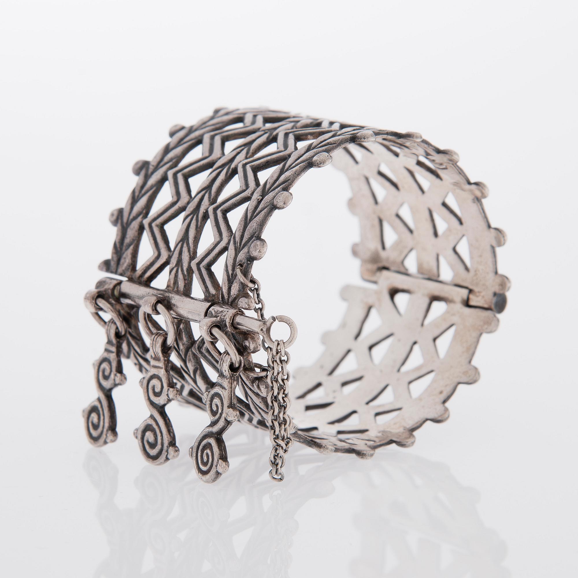 RANNEKORU, Kalevala Koru, silver.