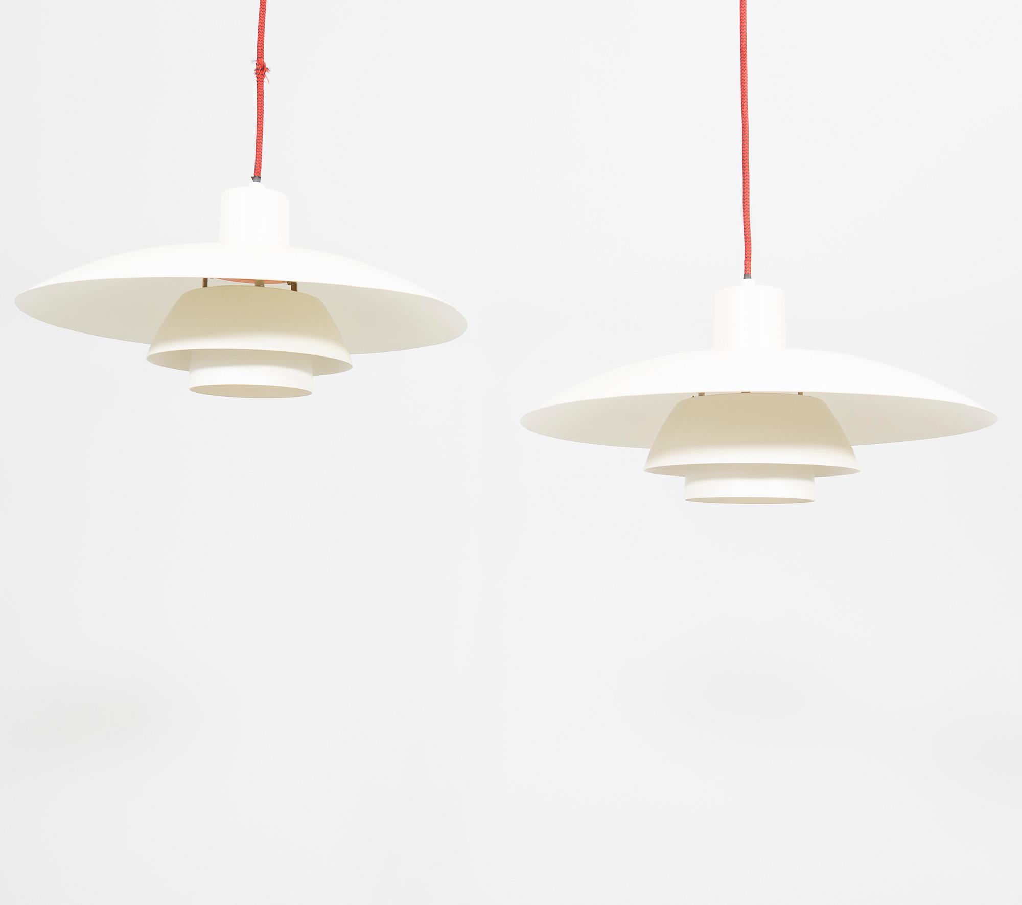 Poul Henningsen, taklampor ett par "PH 4/3" för Louis Poulsen Danmark.