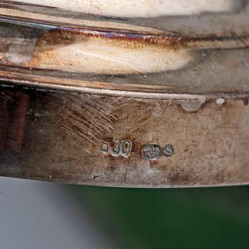 LJUSSTAKAR, ett par, rokokostil, silver, svenska importstämplar, 1900-tal.