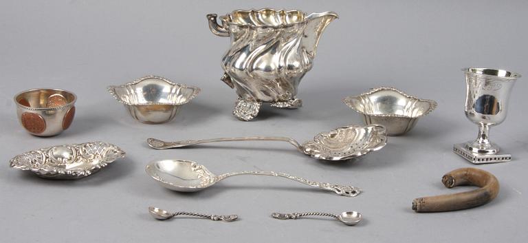 PARTI SILVER, 9 delar, 1800/1900-tal. Bl a importstämplar. Tot. vikt 481 g.