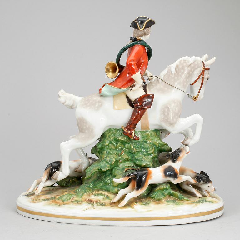 FIGURIN, porslin, Neapelliknande märke. 1900-tal.