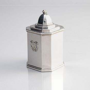 Erik Fleming, a sterling silver table lighter, Atelier Borgila, Stockholm 1942.