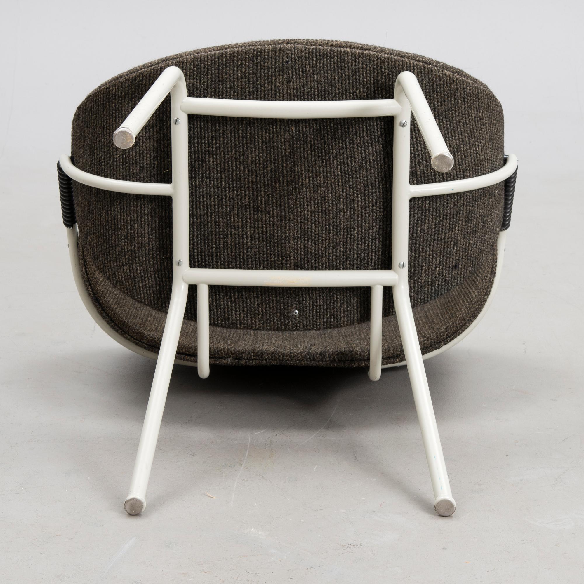 CHAIR BY OLOF KETTUNEN, manufacturer J. Merivaara, Finland, the mid-20th century.