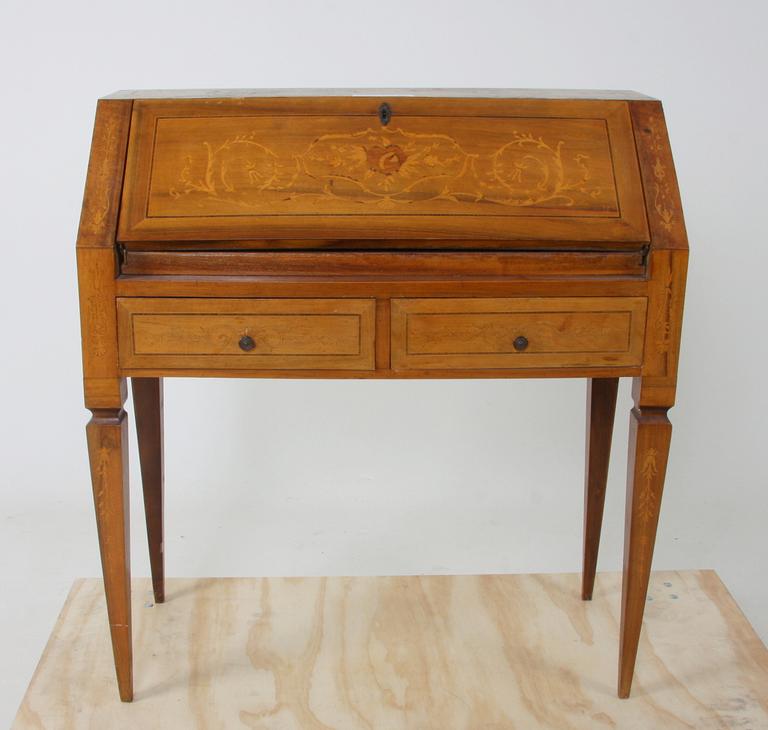 SEKRETÄR, Karl Johanstil.
Proveniens: Git Gay.