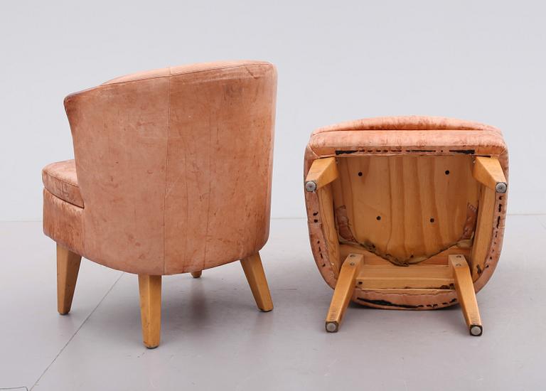 FÅTÖLJER, 1 par, 1900-talets andra hälft.