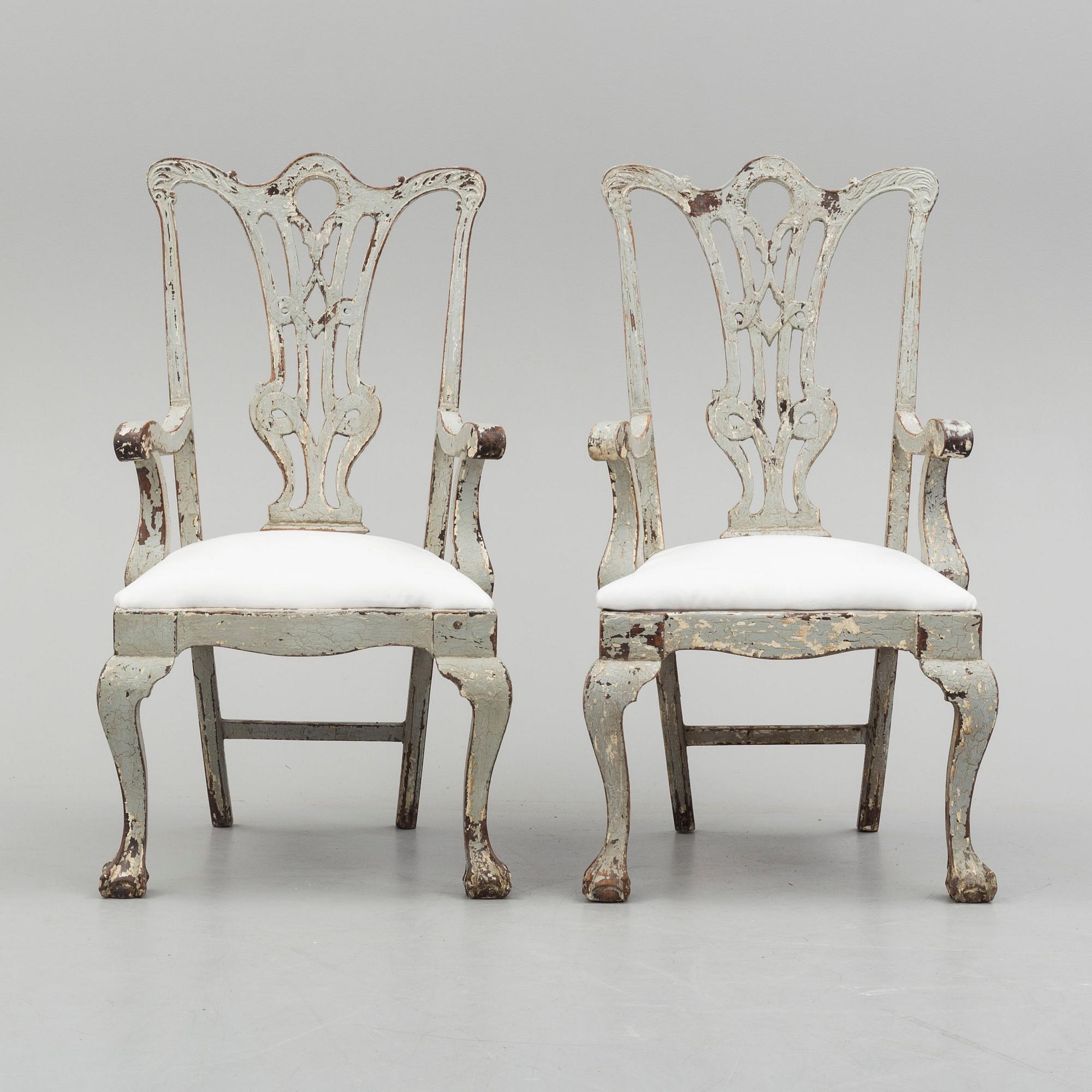 KARMSTOLAR, Chippendale-stil, sent 1800-tal.