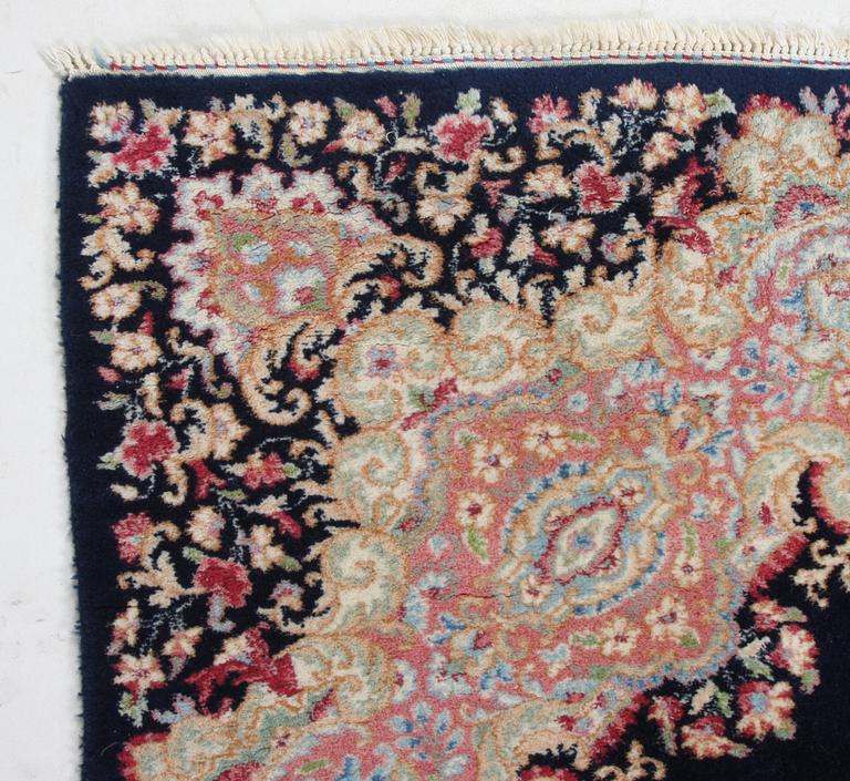 MATTA, orientalisk, 270 x 164.