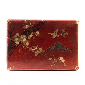 Box Japan circa 1900 lacquer work signed.