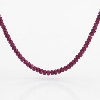 A necklace, set with rubies, clasp in 14K gold.