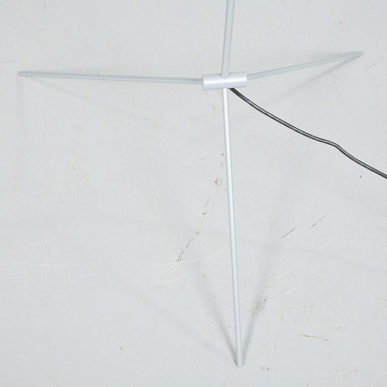 GOLVLAMPA, "Globlow", Snowcrash, Design Vesa Hinkola, Markus Nevalainen, Rane Vaskivuori, 1900-talets andra hälft.
