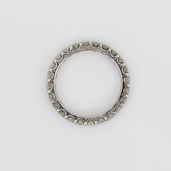 HELALLIANSRING, guld 18K, 24 briljantslipade diamanter, ca H-1/VS-SI, tot ca 1,2 ct. Vikt ca 3 gram.