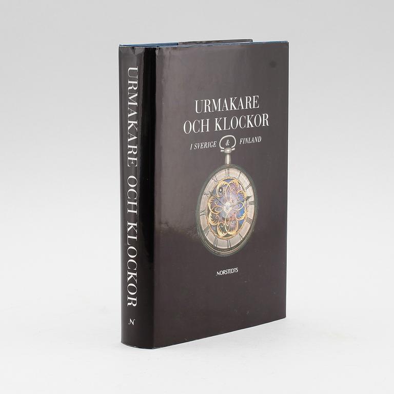 BOK, Urmakare och klockor i Sverige och Finland, G. Pipping, E. Sidenbladh och E. Elfström, Norstedt, 1995.