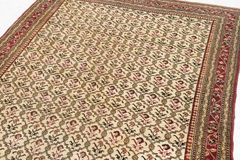 An antique Agra carpet Of Mughal 'Shrub' design, northern India, c. 270 x 180 cm.