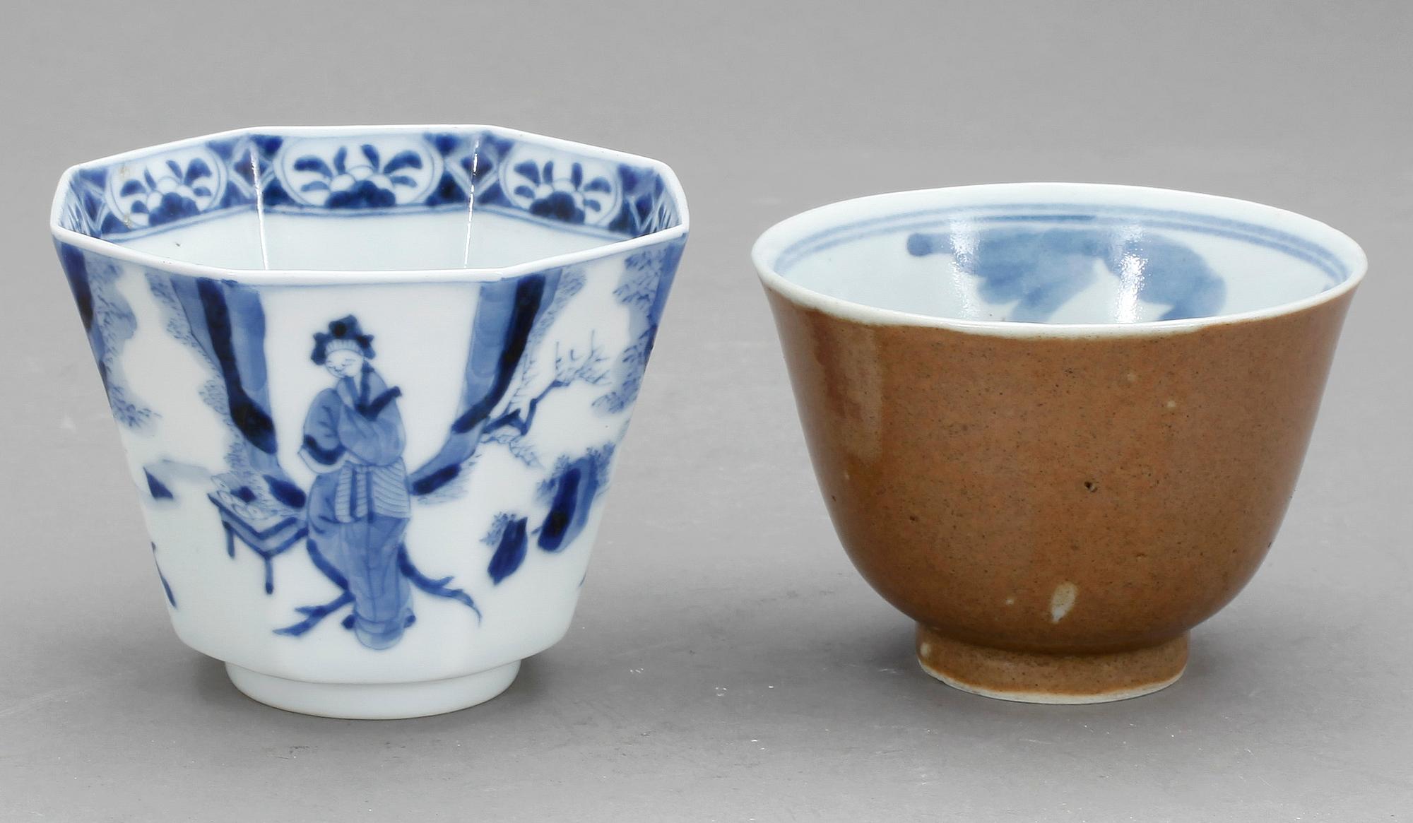 KOPPAR, 2 st, porslin, Kina Qingdynastin, 1700-tal.