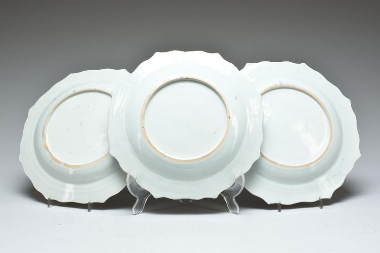 FAT, porslin, 3 st.  Kina, Qing dynastin, Qianlong, (1736-1795).
