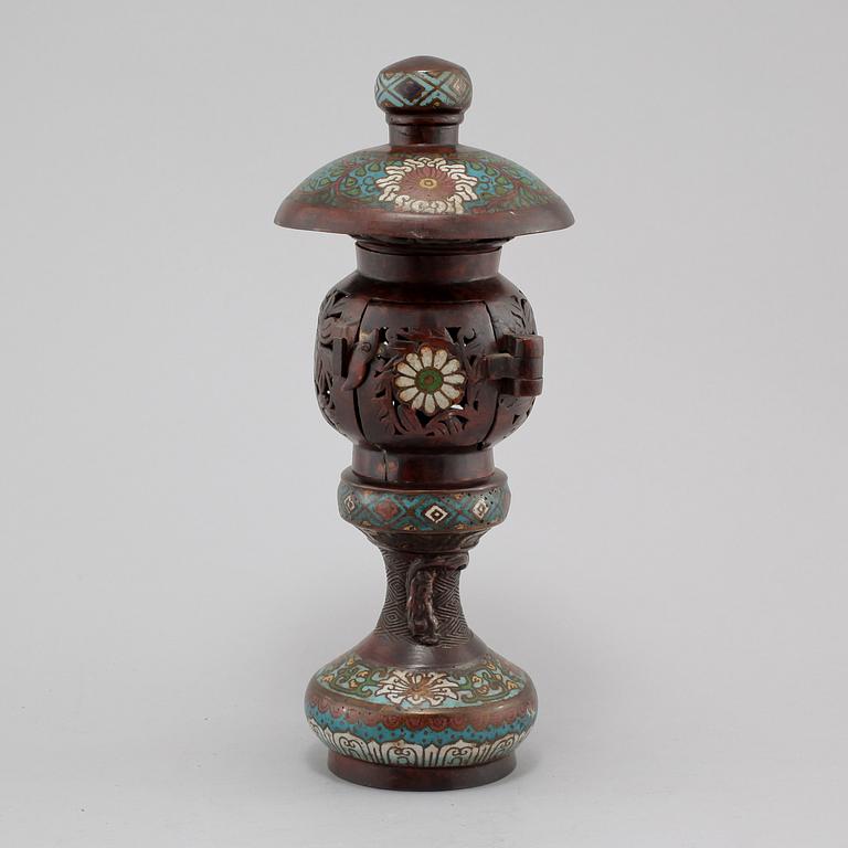 LYKTA, cloisonne, orientalisk, 1900-talets första del.