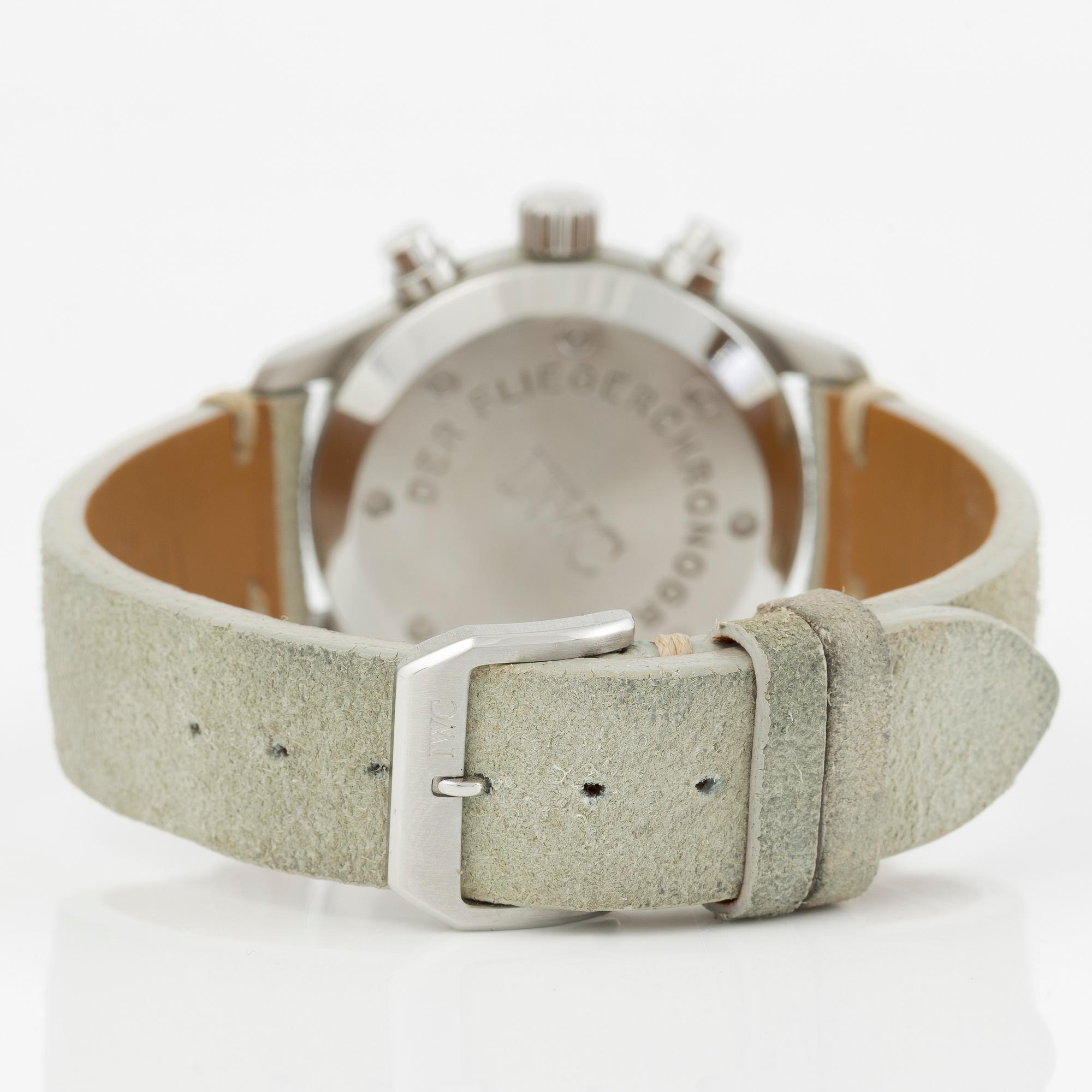 IWC, Schaffhausen, Pilot's chronograph, Mecaquartz, wristwatch, chronograph, 36 mm.