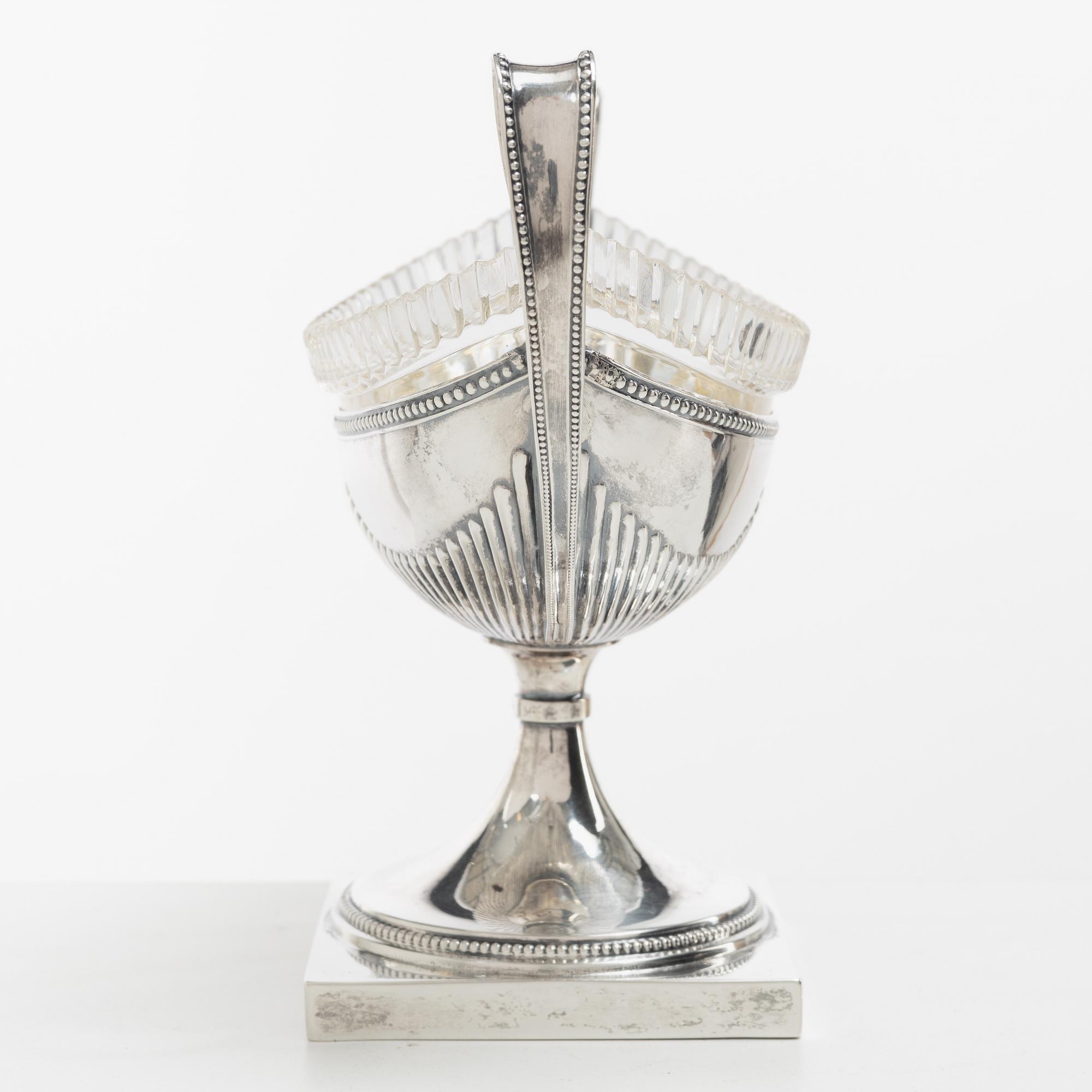 C.G. Hallberg, A Swedish silver sugar bowl with glass insert, mark of CG Hallberg, Stockholm 1896.