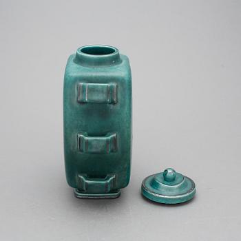 URNA MED LOCK, stengods. "Argenta" Wilhelm Kåge. Gustavsberg 1900-talets mitt.