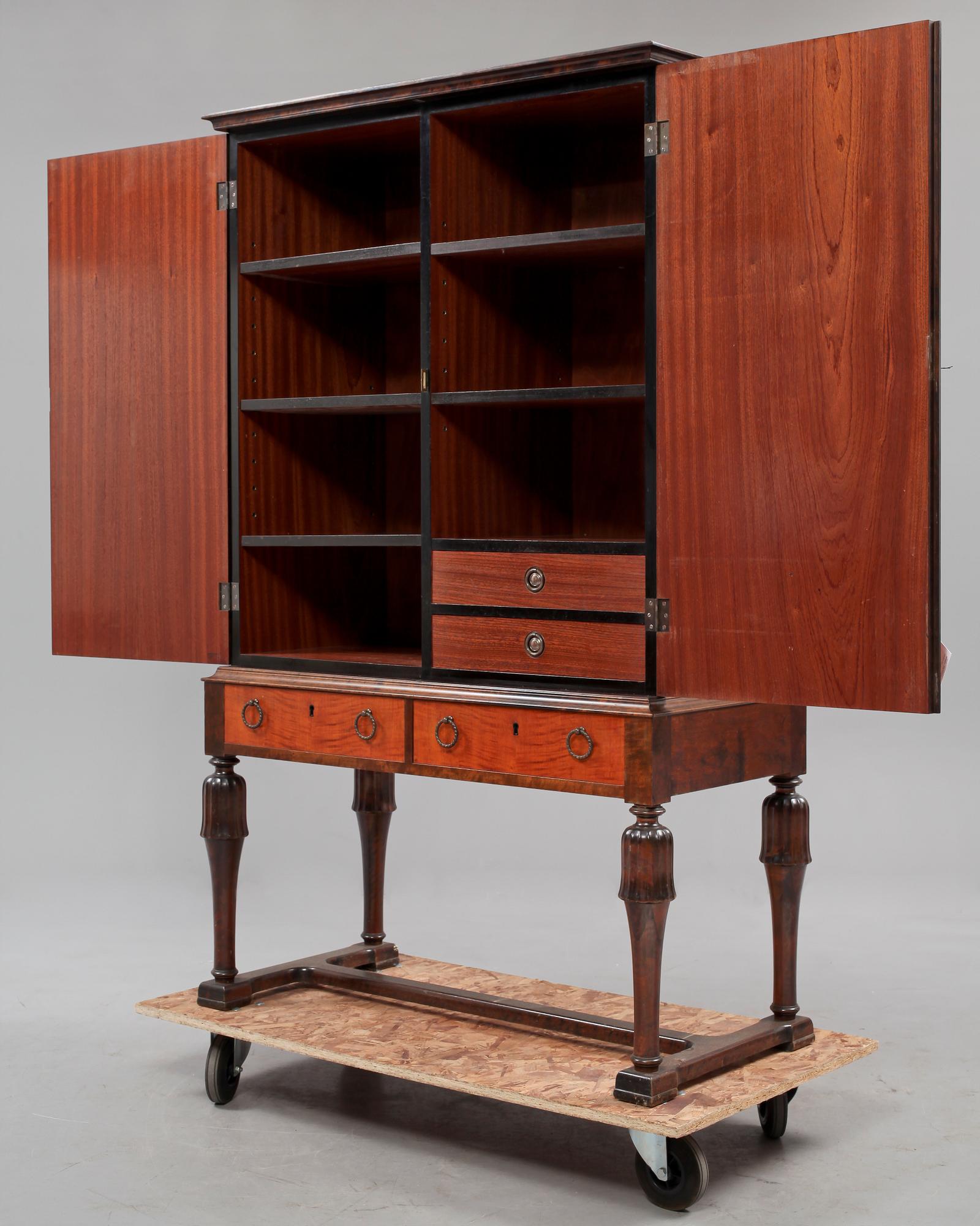 SKÅP, art deco, 1930-tal.