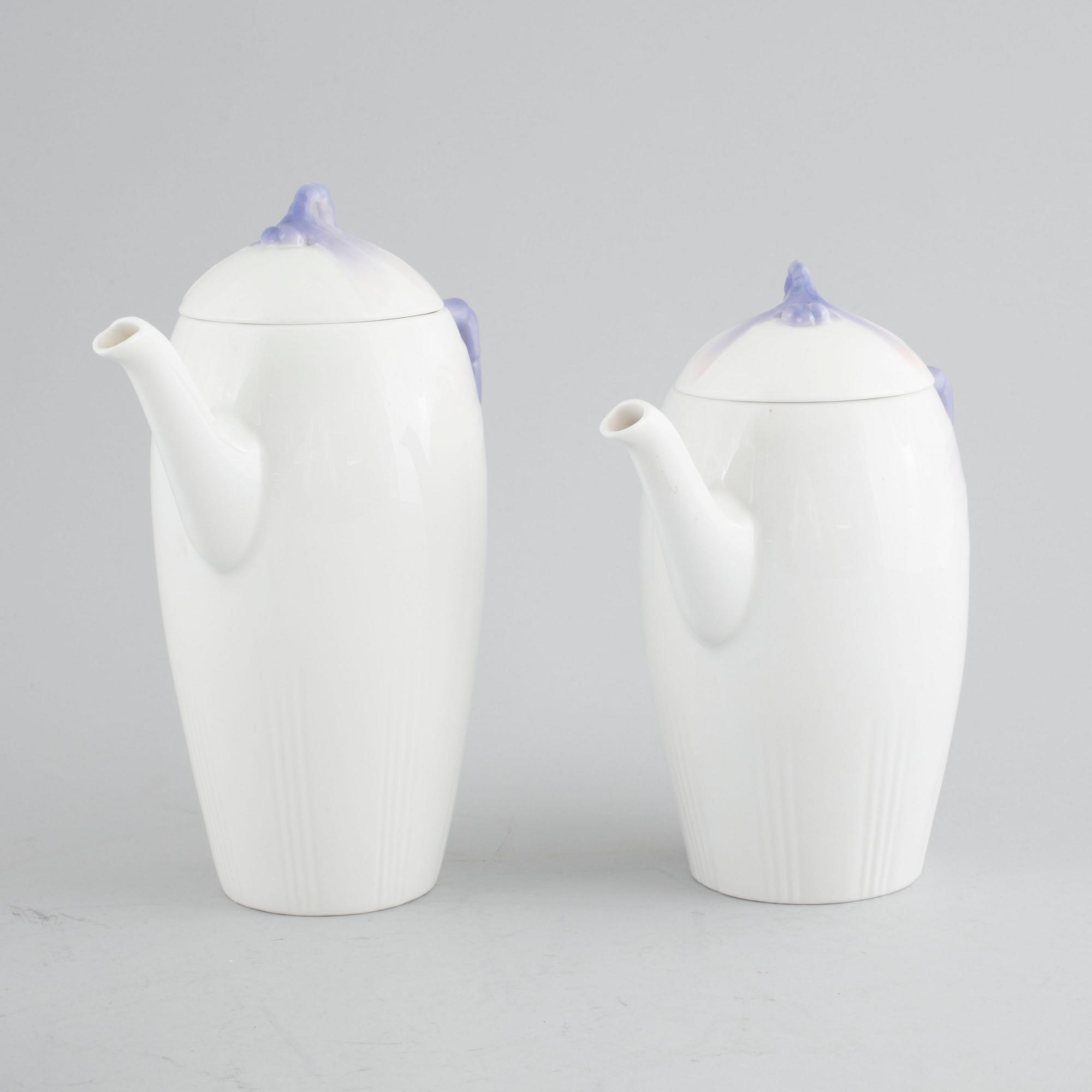 An 20 jugend piece coffee service, "Trollsländan" by Alf Wallander, Rörstrand, around year 1910.