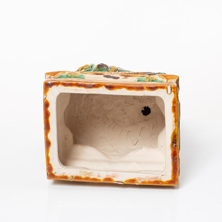 Fohundar, ett par, porslin, Kina, 1900-talets andra hälft.