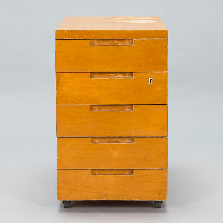 Aino Aalto, An early 1930s 'B96' drawer unit for O.Y. Huonekalu-ja Rakennustyötehdas A.B. Finland.