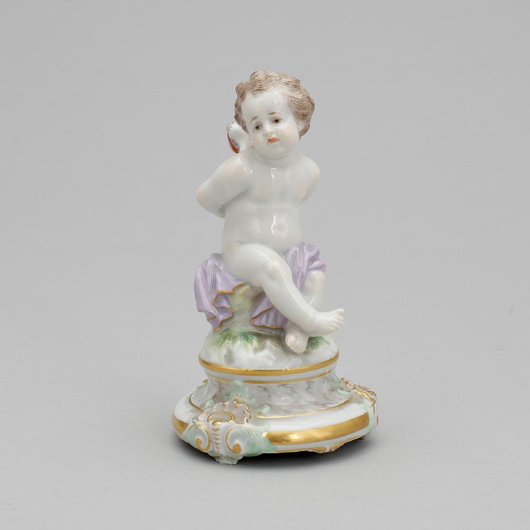 FIGURIN, porslin, Meissen, målad signatur undertill samt "M104" och "17".