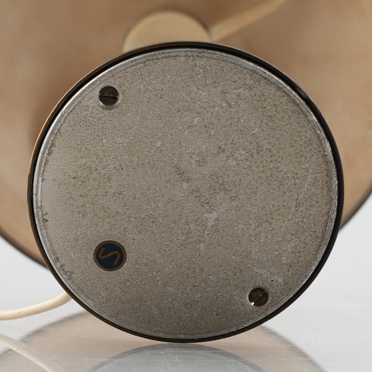 Bertil Brisborg, a table lamp model "15644", Arvid Böhlmarks Lampfabrik, Stockholm, 1950s.