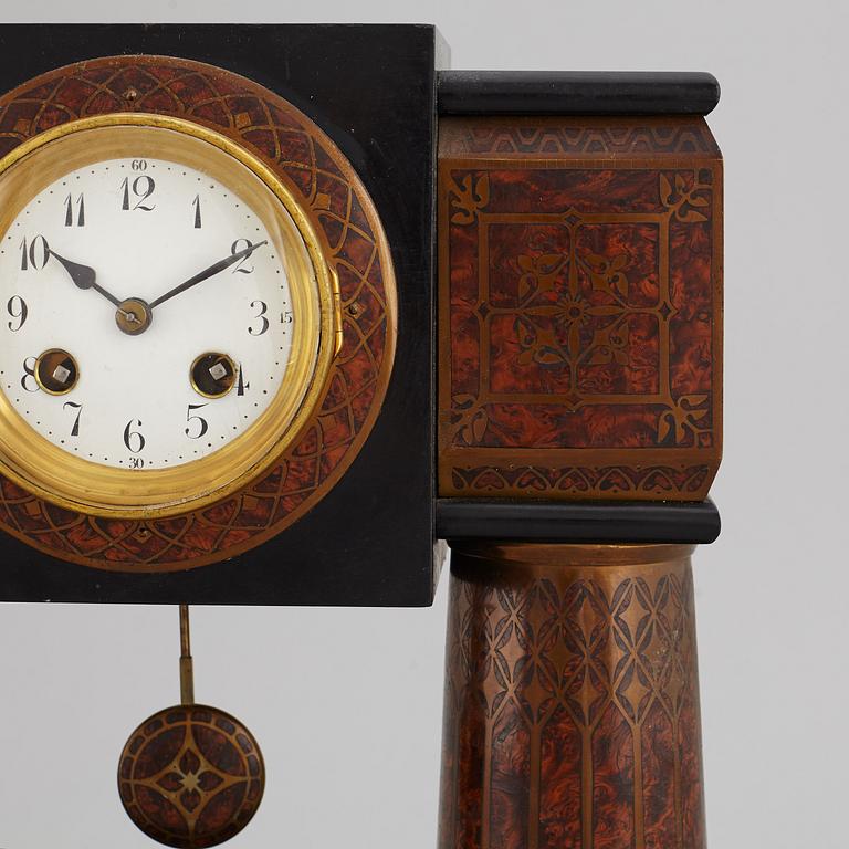 A German Art nouveau table clock, circa 1900.