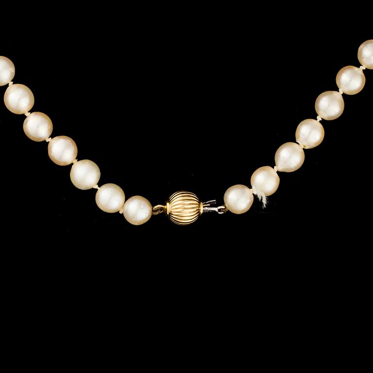 PÄRLCOLLIER, lås 18K guld.
