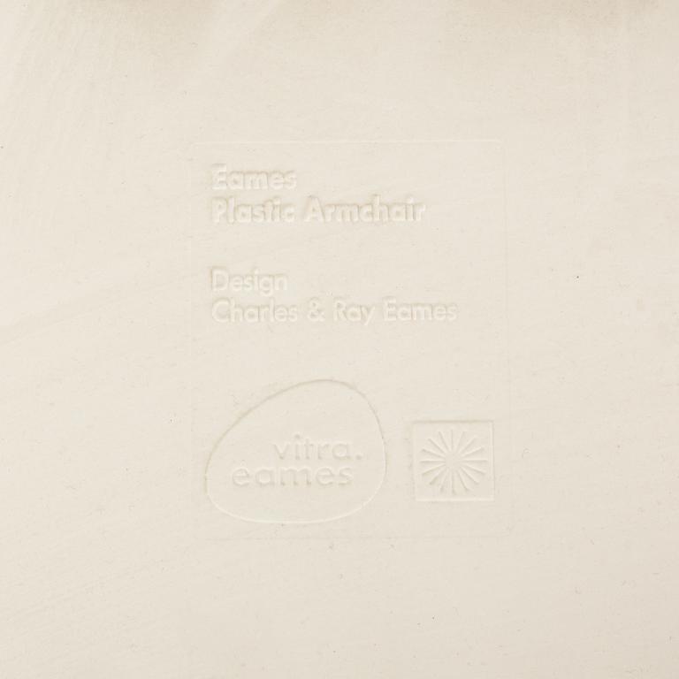 Charles & Ray Eames, Rocking chair, 'Plastic Armchair RAR, Vitra.