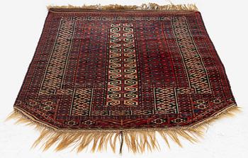 A Yomud Salachak, West Turkmenistan, c. 115 x 94 cm.