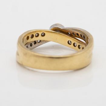 Ring, 18K guld samt diamanter.