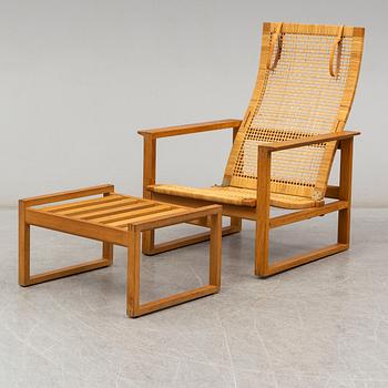 BØRGE MOGENSEN, easy chair and ottoman, "Highback Easy Chair"/"Släden", model 2254, Fredericia Stolefabrik, Denmark.