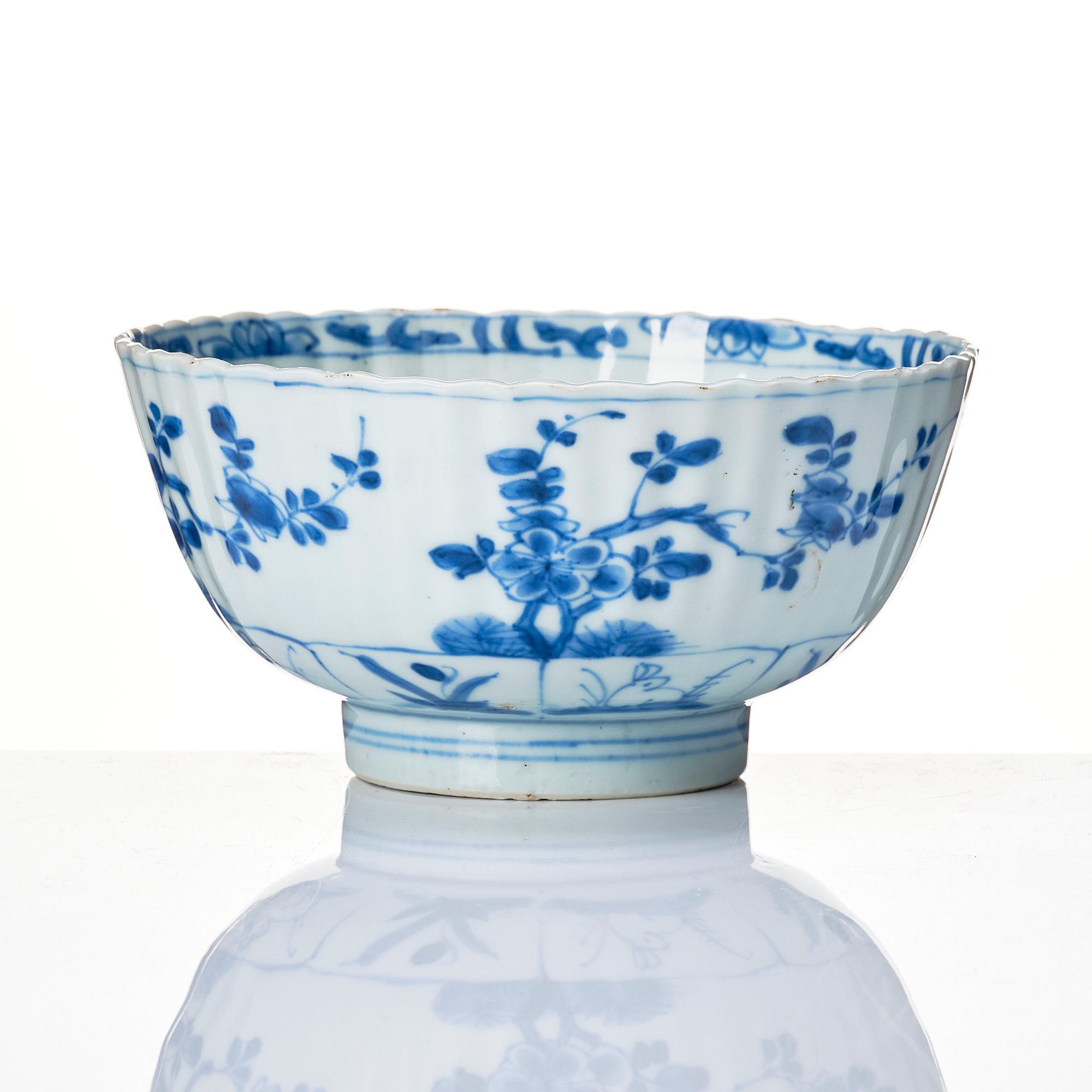Skål, porslin. Qingdynastin, Kangxi (1662-1722).