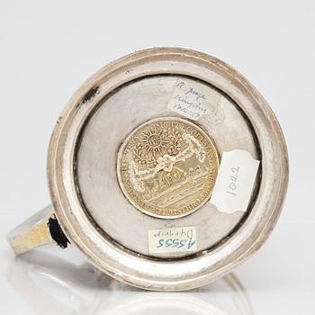 Andreas Junge I, dryckeskanna, delvis förgyllt silver, Königsberg, möjligen 1736.
