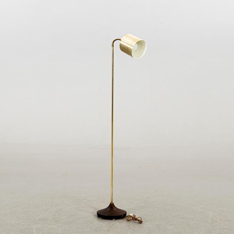 A SWEDISH FLOOR LAMP by Tranås Stilarmaturer.