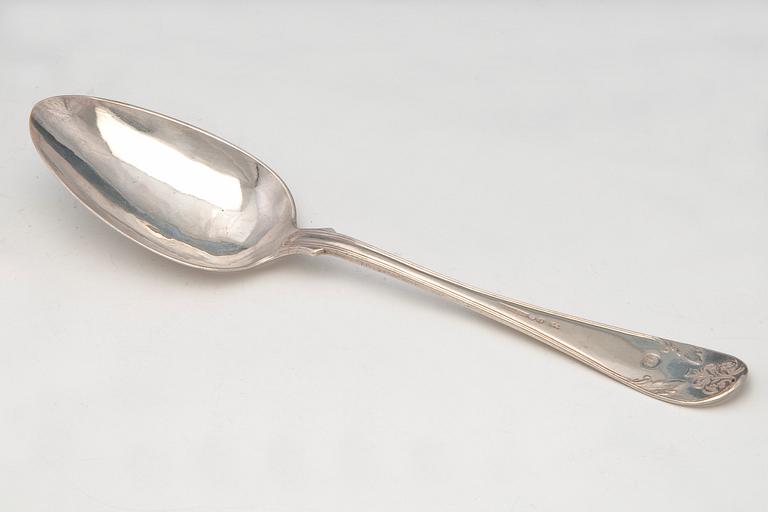 SERVING SPOON.