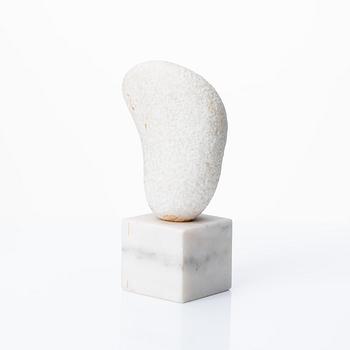 Anna Mizak, sculpture, marble, signed and dated -85 underneath.