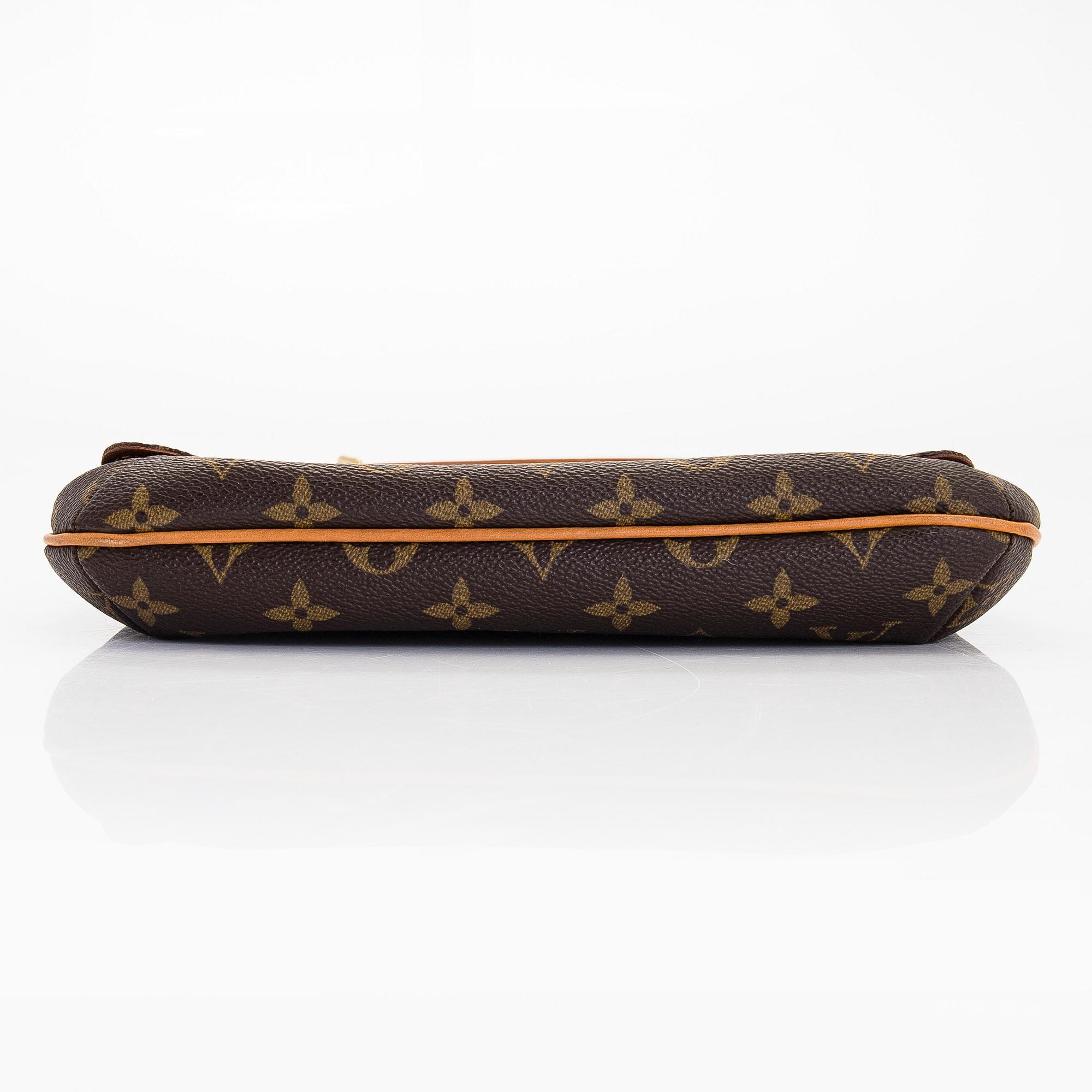 Louis Vuitton, a Monogram Canvas 'Musette Tango' bag.