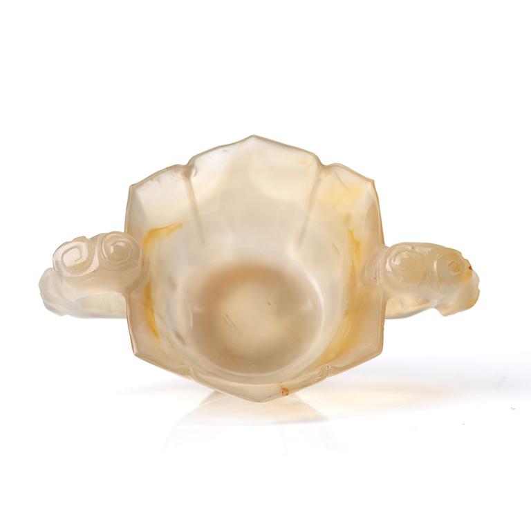 Two agathe cups and a censer with cover, Qing dynasty.