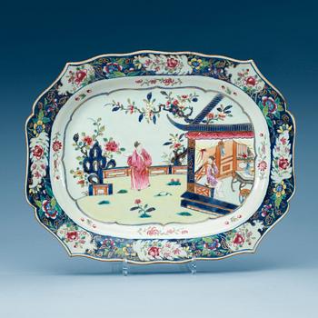 A famille rose serving dish, Qing dynasty, Qianlong (1736-95).