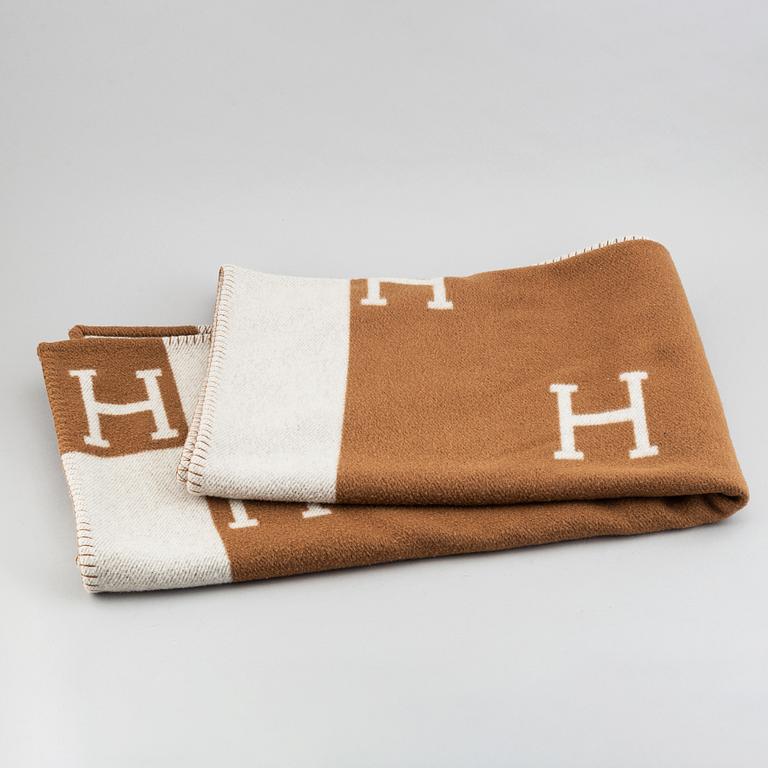 Hermès, a woll and cashmere blanket.