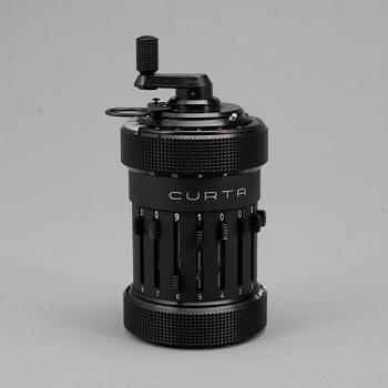RÄKNEMASKIN, Curta, Contina AG Mauren, Lichtenstein, 1900-talets mitt.