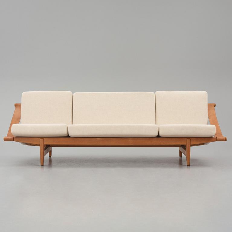 Svante Skogh, an oak sofa, AB Hjertquist & Co, Nässjö, Swedish Modern, 1950s.