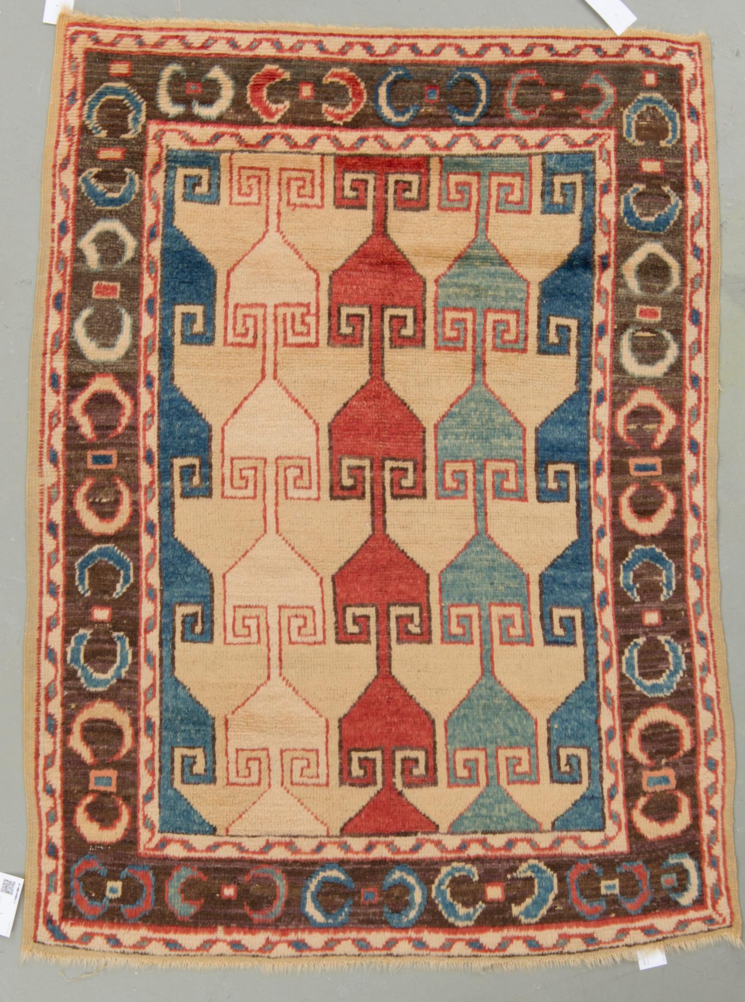 MATTA, old möjligen Konya. Ca 150x113.