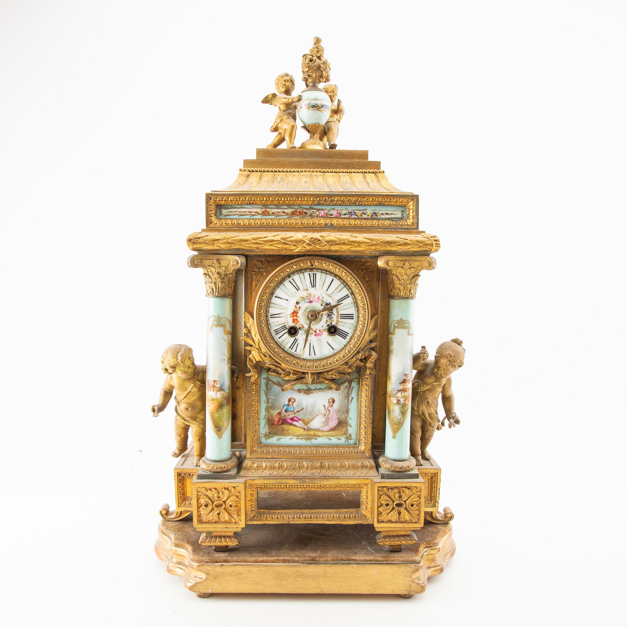 Bordsgarnityr 3 dlr Louis XVI-stil 1900-talets början.